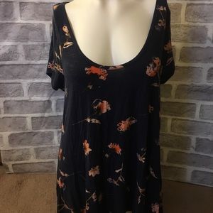 NWT Max Jeans Rosemary Peacock Print Open Back Top